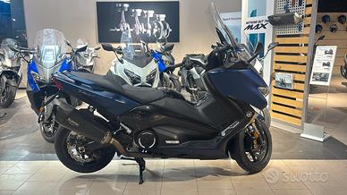 Yamaha T Max DX
