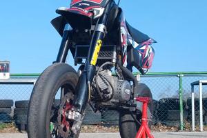 Pit bike