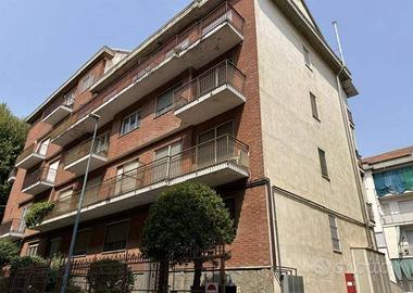 Immobile in asta di 87 m² con 3 locali a Asti