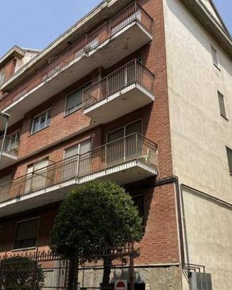 Immobile in asta di 87 m² con 3 locali a Asti