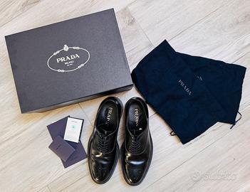 Scarpe Prada stringata