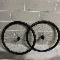 Coppia di Ruote DT R470 Disc