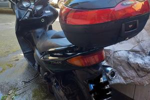 Scooter Yamaha T-max 500