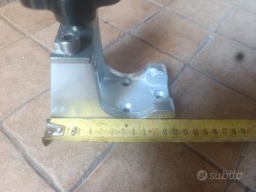 ferma ancora di prua