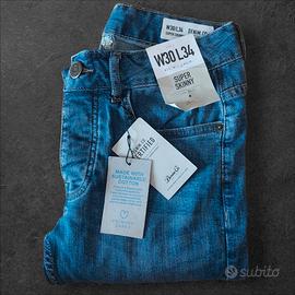 Jeans Denim Co. modello Super Skinny