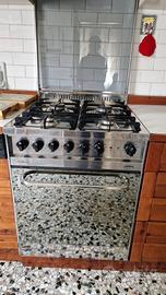 cucina piano cottura a gas