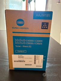 Toner Konica minolta ciano, magenta e nero.