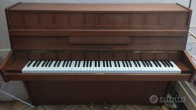 Pianoforte in buone condizioni, da accordare