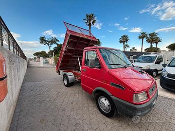 Iveco Daily 35.8 Ribaltabile Trilaterale - Affidab