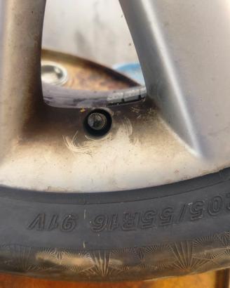 Gomme + cerchi 205/55/16