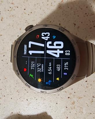Huawei gt 4 con cassa in acciaio