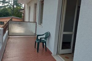 Trelocali libero subito con 2 balconi e box