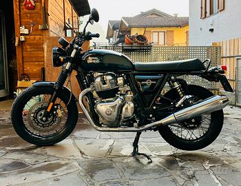 Royal Enfield Interceptor 650 Total Black 2021