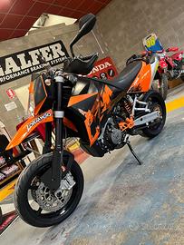 KTM 950 Supermoto