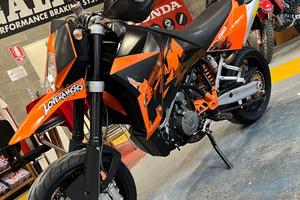 KTM 950 Supermoto