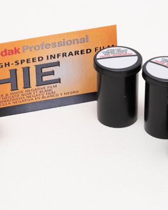 Kodak High-Speed Infrared (HIE) 135 - 36 pose