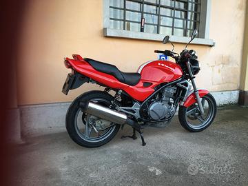 Kawasaki ER 500