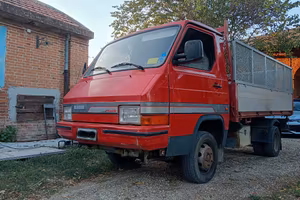 Nissan Trade ribaltabile