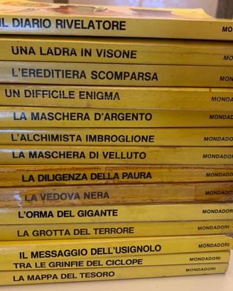 Lotto 13 Libri Nancy Drew - Il Giallo dei Ragazzi