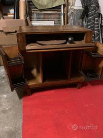 mobile bar con giradischi