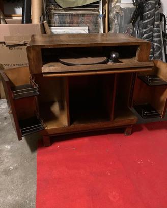 mobile bar con giradischi
