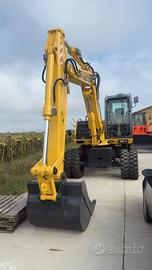 Escavatore Gommato New Holland MH 3.6