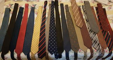 Cravatte classiche e sportive Euro 2