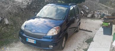 Toyota Yaris Verso automatica