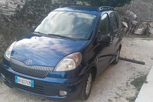 Toyota Yaris Verso automatica