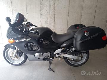 SUZUKI GSX 750 F