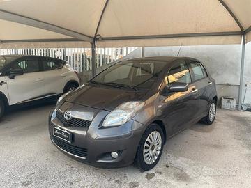 Toyota Yaris 1.0 5 porte Sol