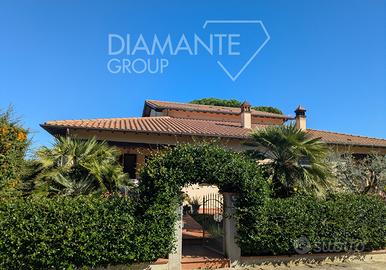 CDL7191 - Villa bifamiliare con taverna, garage e