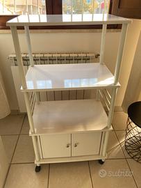 Mobile scaffalatura tre ripiani per cucina o sogg.