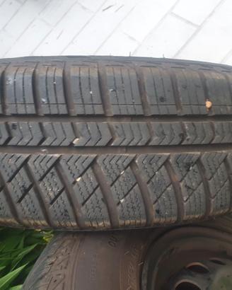 Gomme 4 stagione 165 70 R14 81T