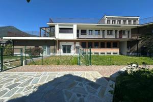 2 LOCALI A ALMESE