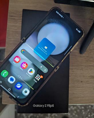 Samsung Galaxy Z flip 5 8/258 