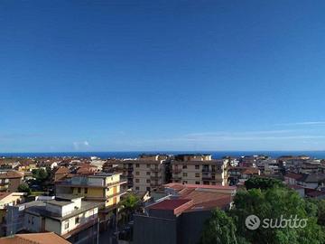 Mansarda di 2 vani Panoramica Gravina di Catania c