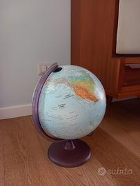 mappamondo luminoso 10 euro