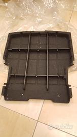 BMW Serie 5 E61 - Pannello bagagliaio per ruotino