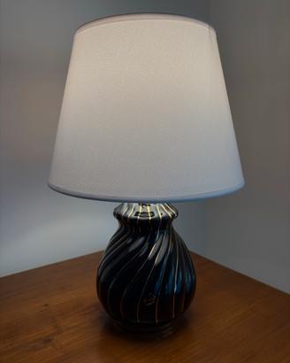 Lampada da tavolo anni ’80 in ceramica nera e oro 