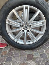 235 55 18 con cerchi VW Tiguan