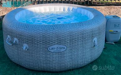 Piscina gonfiabile idromassaggio
