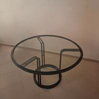 Tavolo cristallo tondo 4 sedie pelle Poltrone Frau