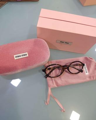 Occhili miu miu
