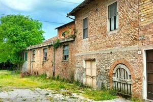 Palazzo / Stabile di 1360 m² con più di 5 locali a