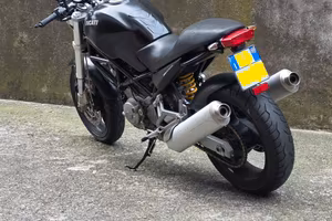 DUCATI MONSTER DARK620 i.e. -Anno 2005-