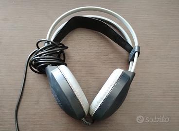 Cuffie da studio AKG K77