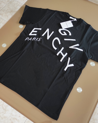T-shirt GIVENCHY collezione 2021