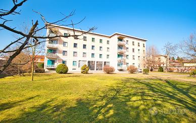 TRILOCALE CON BALCONE E CANTINA IN CONTESTO CONDOM