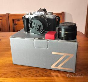 Nikon Zfc + 28mm f2.8 SE + accessori